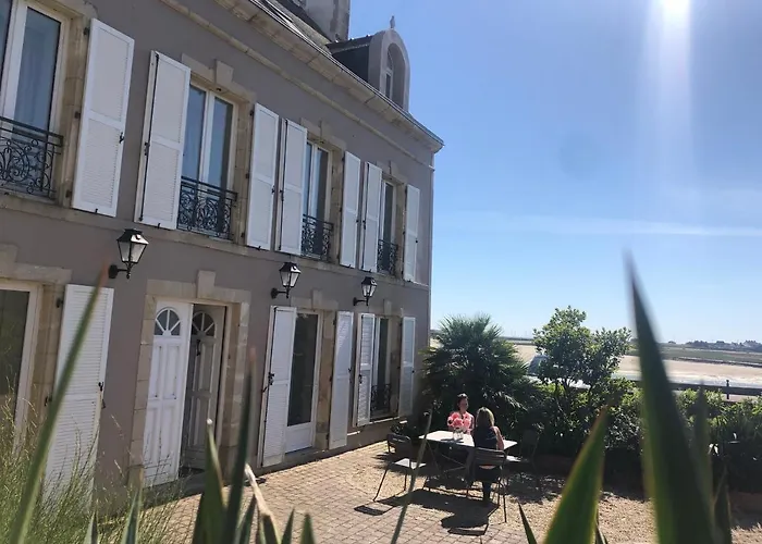 La Bourgeoise